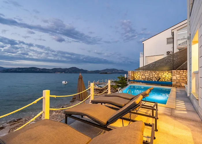 Dalmatina 빌라 스레세르